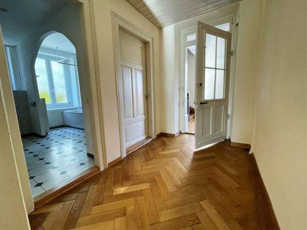 Charmante 1.5-Zimmer Altbauwohnung im Zentrum von Neuhausen 9