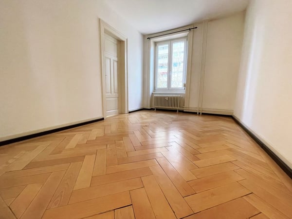 Charmante 1.5-Zimmer Altbauwohnung im Zentrum von Neuhausen 7