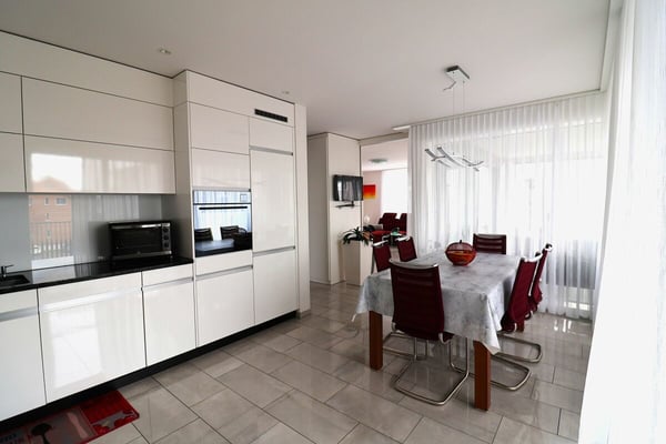 Helle Eigentumswohnung in familienfreundlichem Quartier - Tiefgaragenplatz im Kaufpreis inbegriffen 4