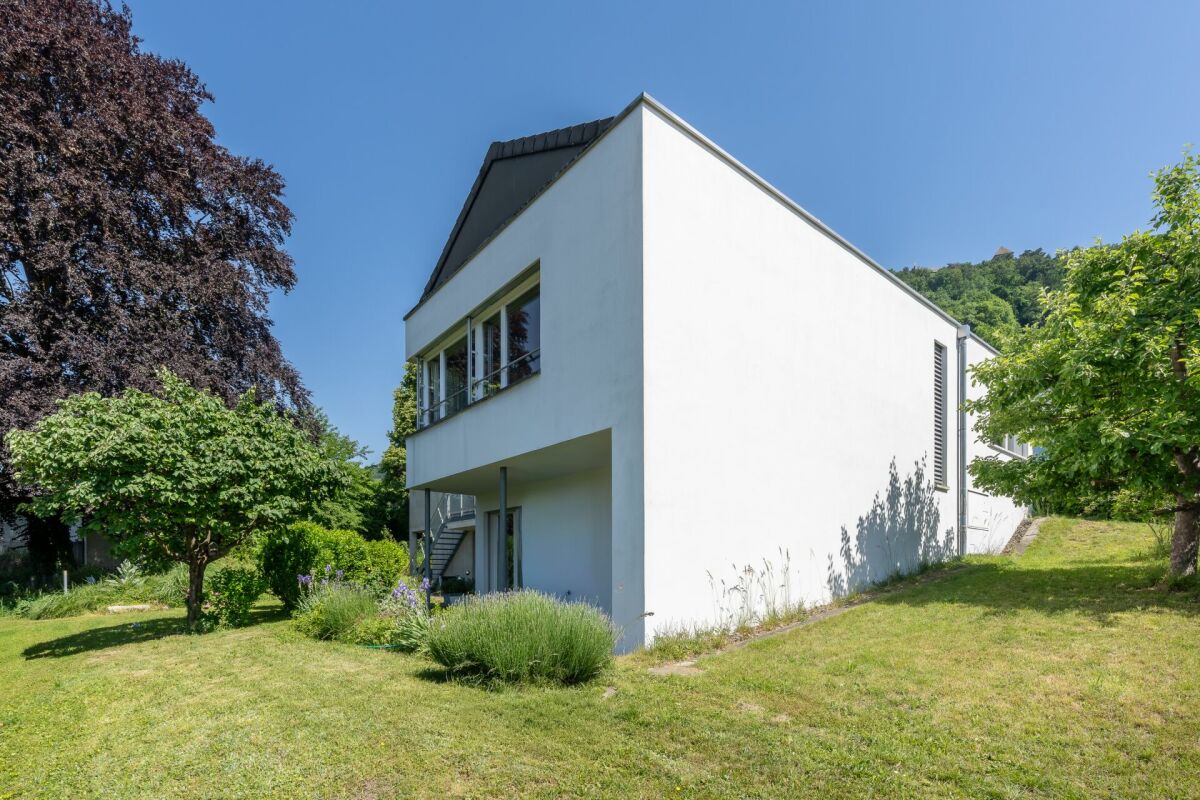 Architektenhaus mit Rheinsicht