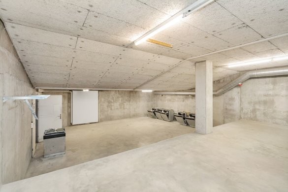 Lagerräume zwischen 40-208 m² im 1. UG 11