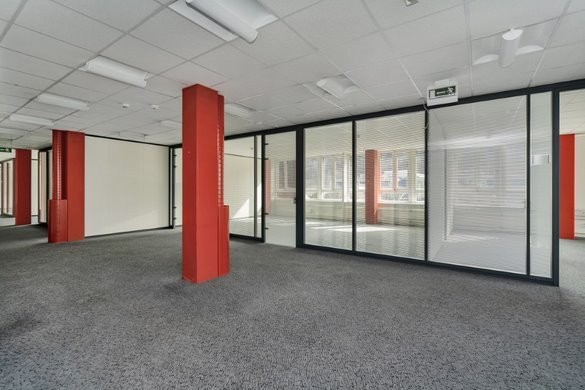 Freie Gewerbefläche von 1010 m² 8