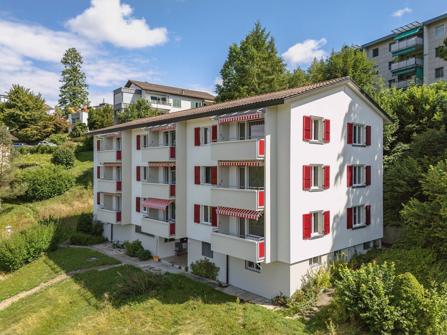 Bild Frisch sanierte 4.5-Zimmerwohnung an zentraler Lage in Zollikofen