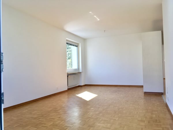 Ruhige 1.5-ZW à 70 m2 im EG mit sonnigem Balkon 6