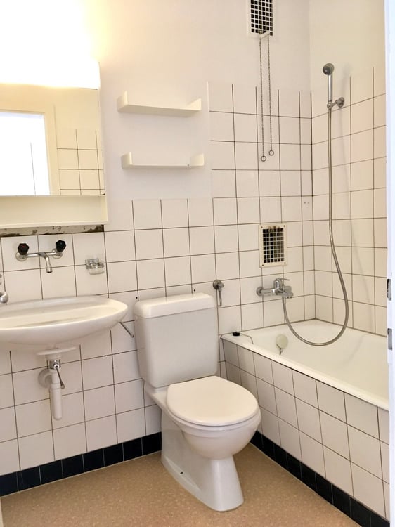 Ruhige 1.5-ZW à 70 m2 im EG mit sonnigem Balkon 9