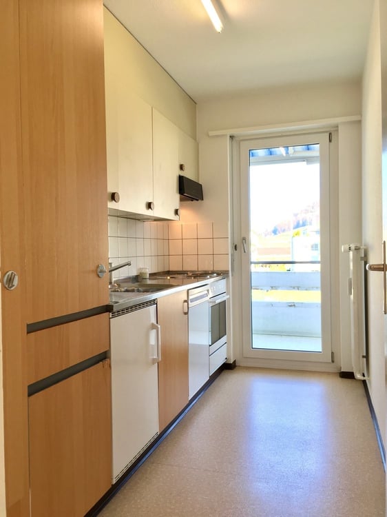 Ruhige 1.5-ZW à 70 m2 im EG mit sonnigem Balkon 2