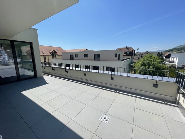 Moderne und sonnige 1.5-Zimmer Attika-Wohnung 2