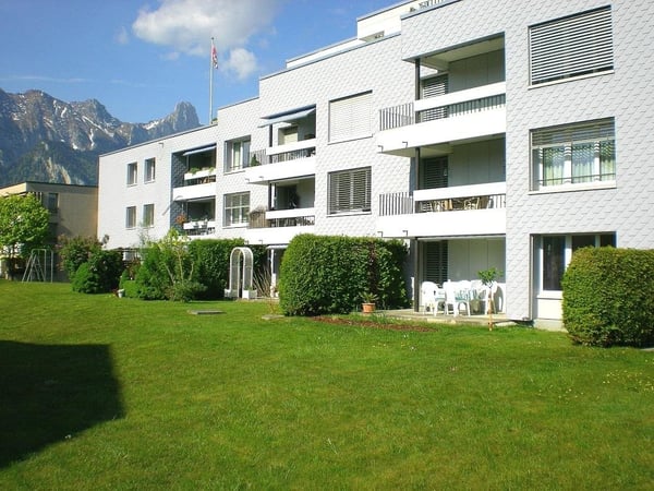 Aussenparkplatz ab sofort für CHF 11.00 verfügbar 2