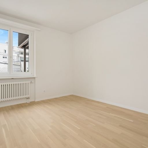 1.5-Zimmer-Wohnung mit vier Balkone im Zentrum von Biel zu vermieten 11