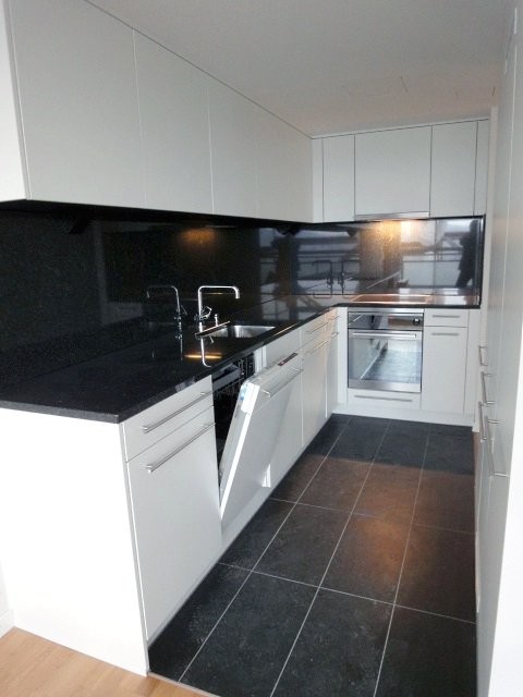 1.5-ZW à 13 m² im 7. OG mit Balkon 2