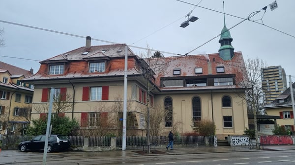 Praktischer Büroraum im Erdgeschoss an zentraler Lage in Bern-Bümpliz 2