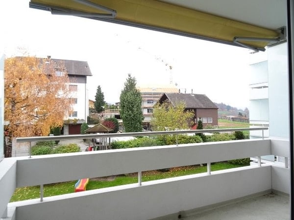 Moderne 1.5-ZW à 16 m² im 2. OG mit sonnigem Balkon 12