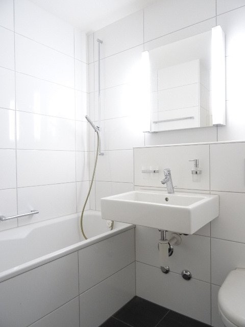 Moderne 1.5-ZW à 16 m² im 2. OG mit sonnigem Balkon 5