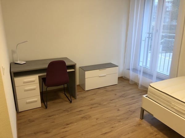 Helle, gepflegte Zimmer in ruhiger Liegenschaft 3