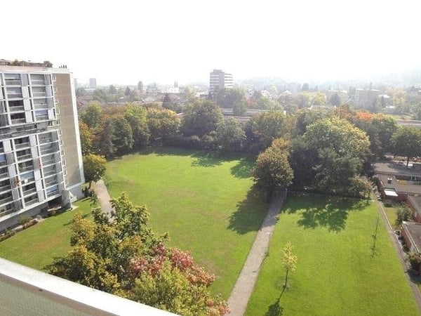 5.5-ZW im 4. OG à 134 m² 9