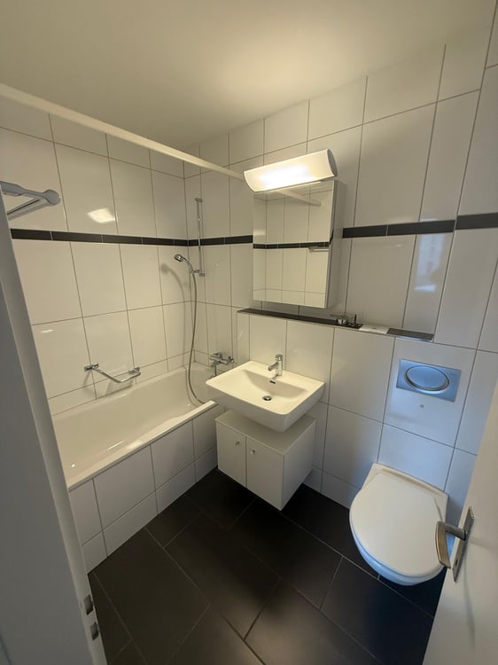 Grosszügig geschnittene 4.5 Zimmerwohnung im Herzen von Bern 8