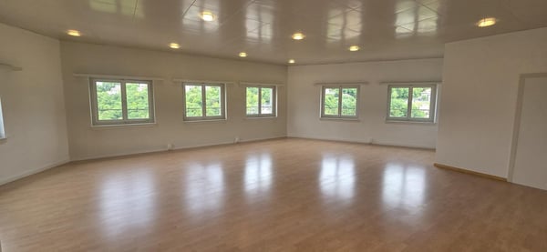 Surface administrative de 100 m²  Quartier du Bourg, Fribourg 2