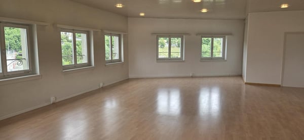 Surface administrative de 100 m²  Quartier du Bourg, Fribourg 5