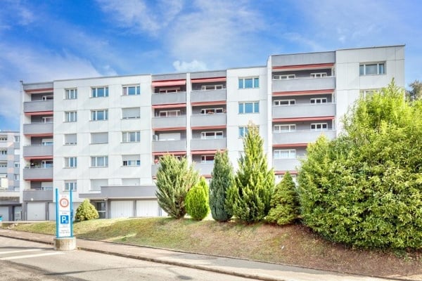 Appartement spacieux de 4 pièces au 4ème étage 3