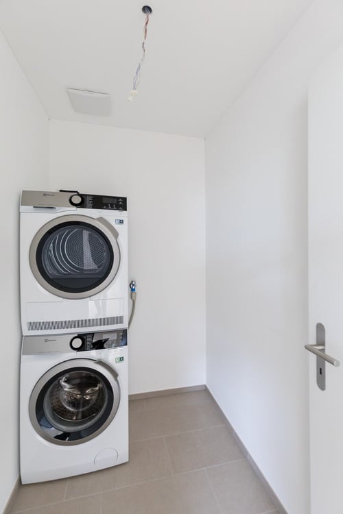 Moderne 2.5 Zi.-Whg. im naturnahen Fünfeck 9