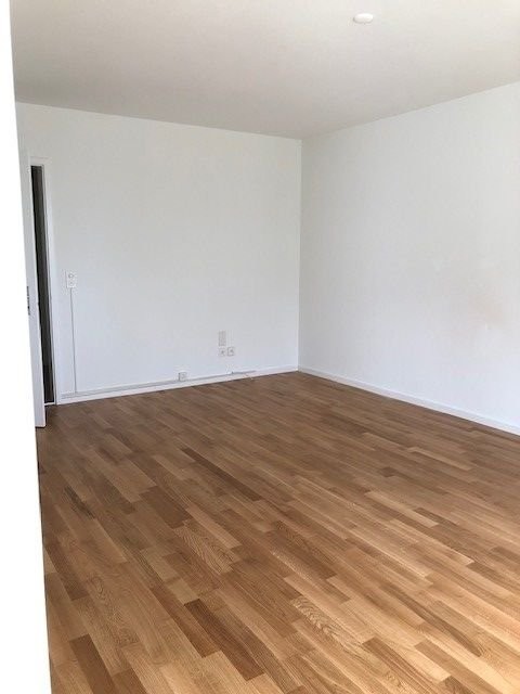 Zentral gelegene 2.5 ZW à 49m² im EG 4