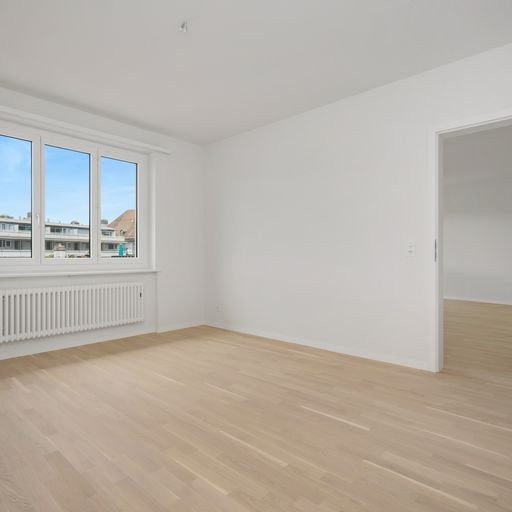 Schöne 2.5-ZW mit 2 Balkone im Zentrum von Biel 8