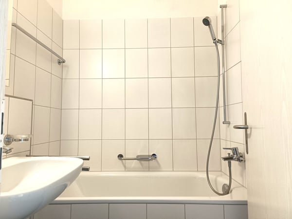 Helle & moderne 2.5-Zimmer-Wohnung mit Komfort 6