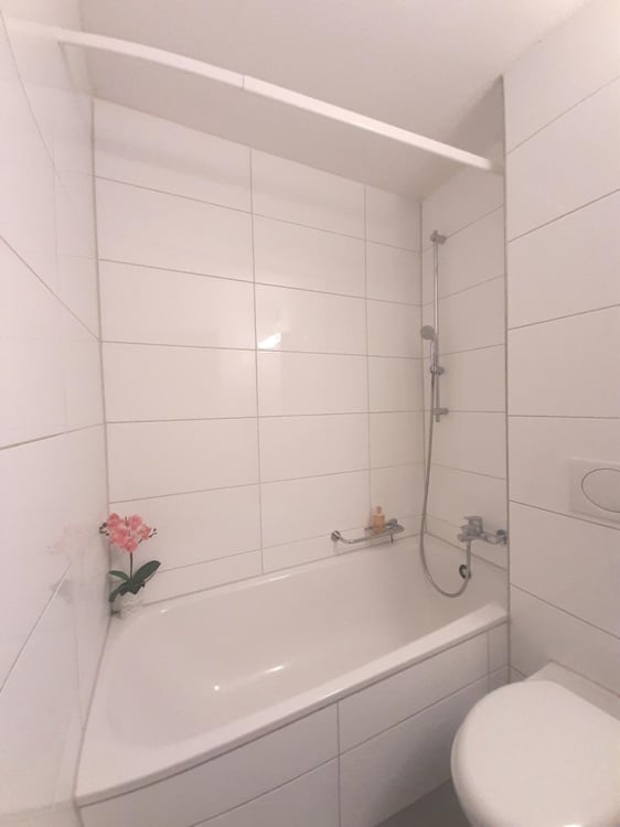 Gemütlich Wohnen mit grossem Balkon zum Wohlfühlen! 6