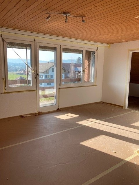 Grosszügige 2.5 Zimmer-Dachwohnung in Oppligen 5