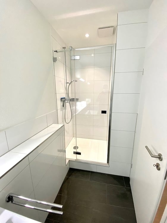 Moderne 2.5-ZW im DG / 4. OG à 51 m² 3