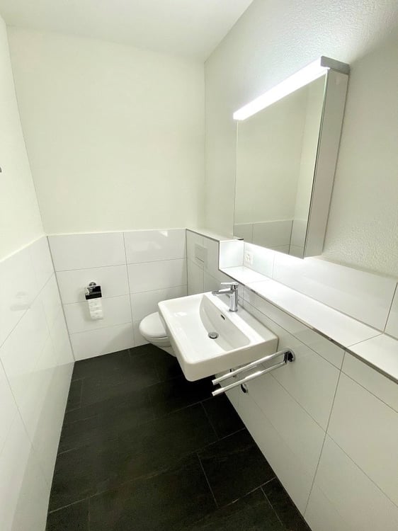 Moderne 2.5-ZW im DG / 4. OG à 51 m² 4