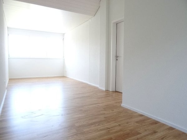 Moderne 2.5-ZW im DG / 4. OG à 51 m² 5