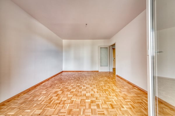 Charmant appartement de 2.5 pièces au 8ème étage 4