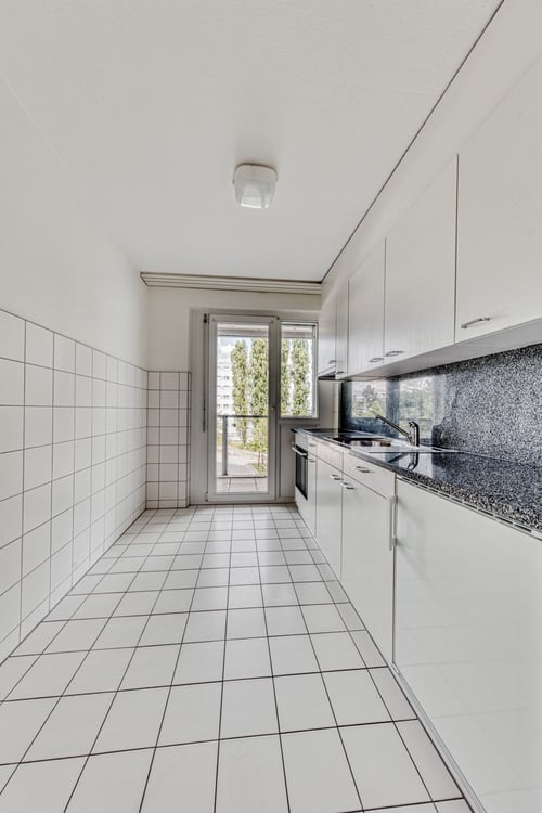 Charmant appartement de 2.5 pièces au 8ème étage 6