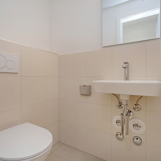 Sanierte 4.5-ZW mit Balkon und Terrasse im Zentrum von Biel 10