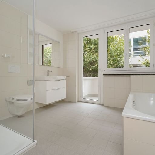 Sanierte 4.5-ZW mit Balkon und Terrasse im Zentrum von Biel 9