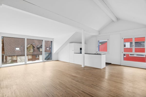 Moderne 3.5-Zimmer-Dachwohnung mit Charme! Letzte Chance! 2
