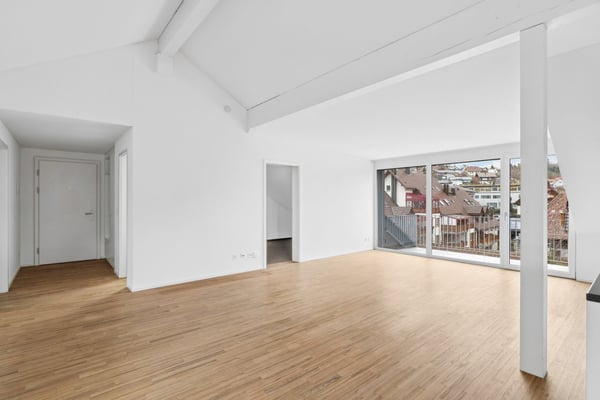 Moderne 3.5-Zimmer-Dachwohnung mit Charme! Letzte Chance! 3