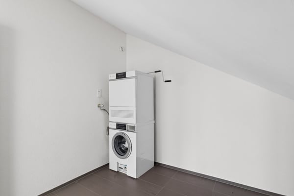 Moderne 3.5-Zimmer-Dachwohnung mit Charme! Letzte Chance! 9
