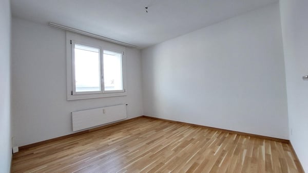 Attika-Wohnoase: Teilsanierte 3-Zimmerwohnung wartet auf Sie! 8