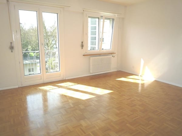 Grosszügige 2-ZW à 62 m² im 5. OG 6