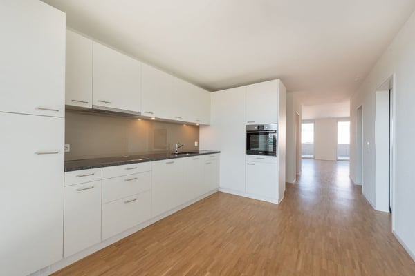 3.5-Zimmerwohnung in Top-Überbauung 2