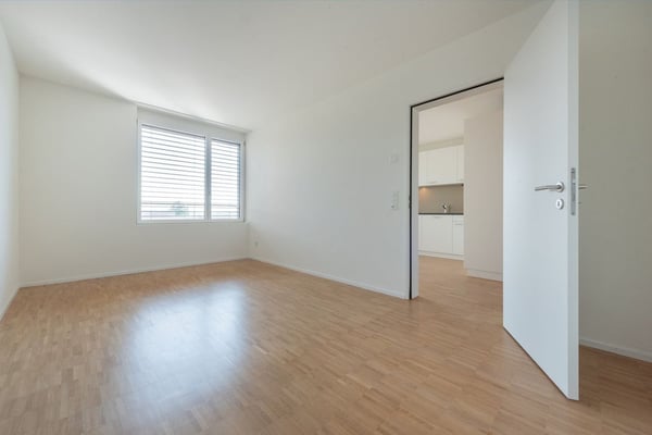 3.5-Zimmerwohnung in Top-Überbauung 4
