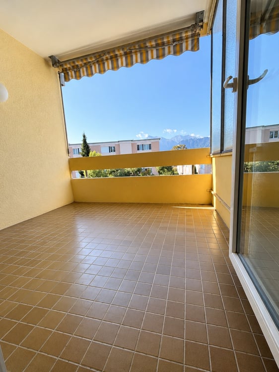 Grosszügige 4.5-Zimmer-Wohnung mit Balkon und Bergblick in Thun 9