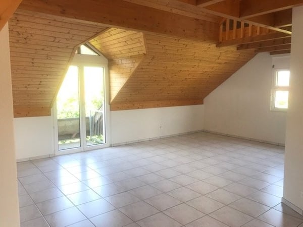 Gemütliche 4.5 Zimmer-Galeriewohnung in Lützelflüh 8