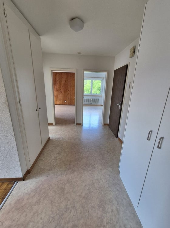 Ruhig gelegene 4- Zimmerwohnung in Thun-Dürrenast 3