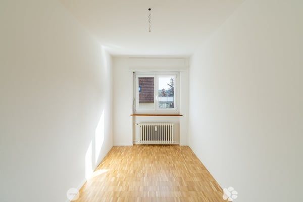 Grosszügige 4.5-Zimmerwohnung zu vermieten 5