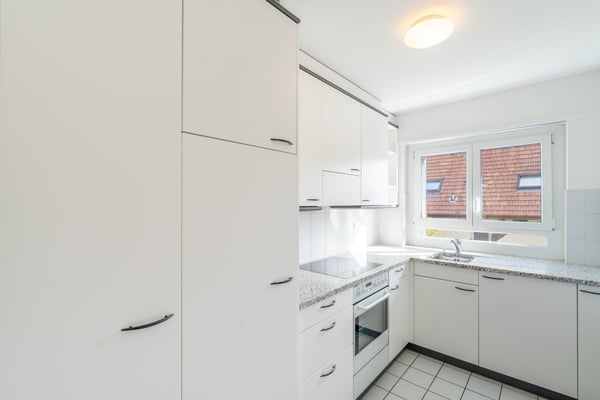 Grosszügige 2.5-Zimmerwohnung zu vermieten 8