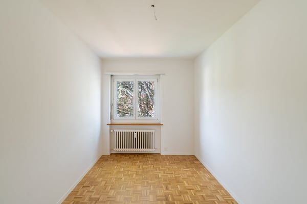 Grosszügige 2.5-Zimmerwohnung zu vermieten 4