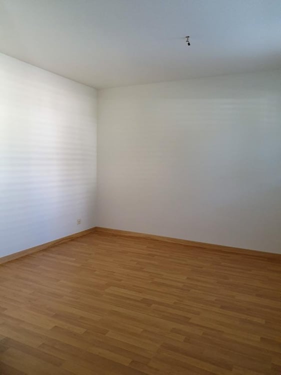 BEFRISTETES STUDIO IN BAHNHOFSNÄHE 4